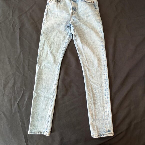 LEVI's 501S (SKINNY); Button Fly; W27 x L32; Exc. Pre-Owned Condition! - Picture 4 of 13